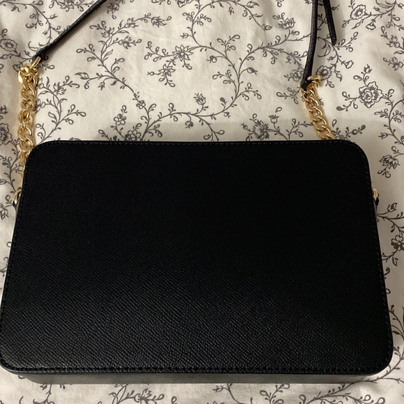 Michael Kors Jet Set Crossbody - Picture 4 of 11